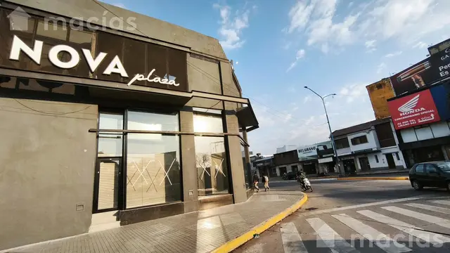 Locales comerciales en alquiler en Paseo Nova Plaza